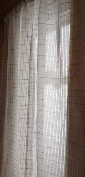 Linen day curtains checkered